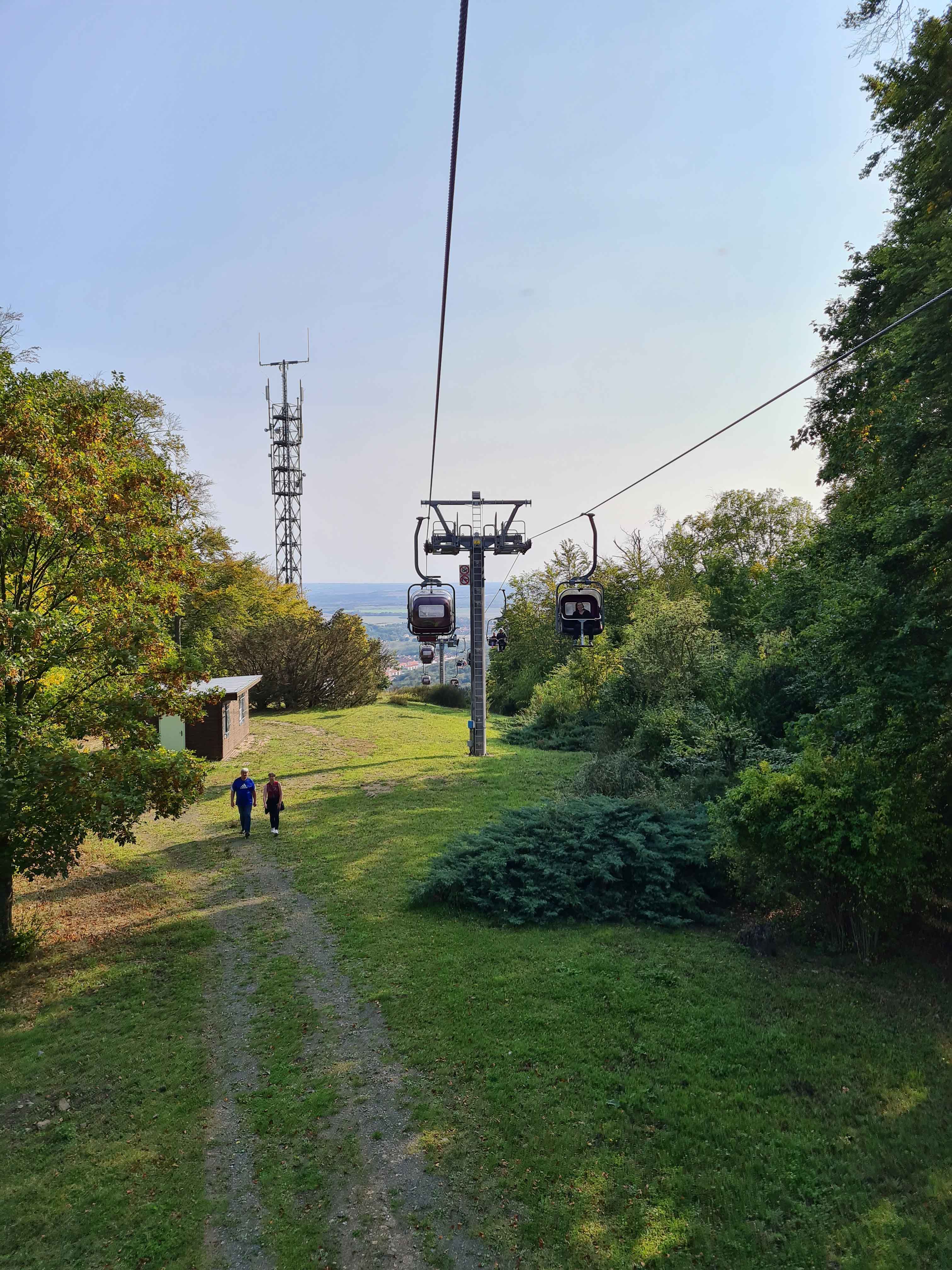 Sessellift von der Rotrappe ins Tal.jpg